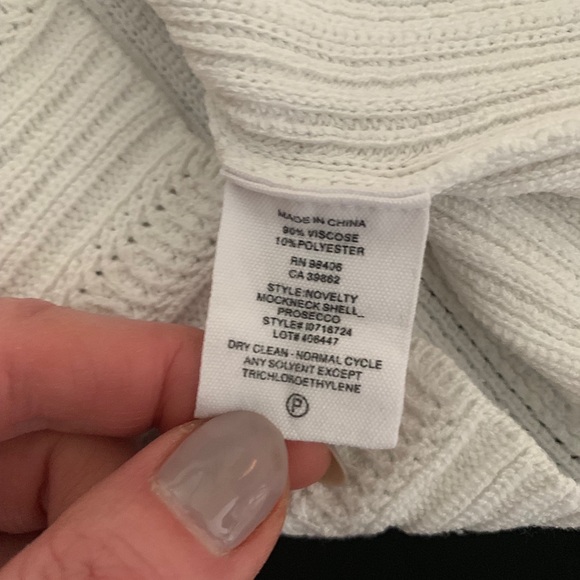 Theory sleeveless top - Picture 4 of 6